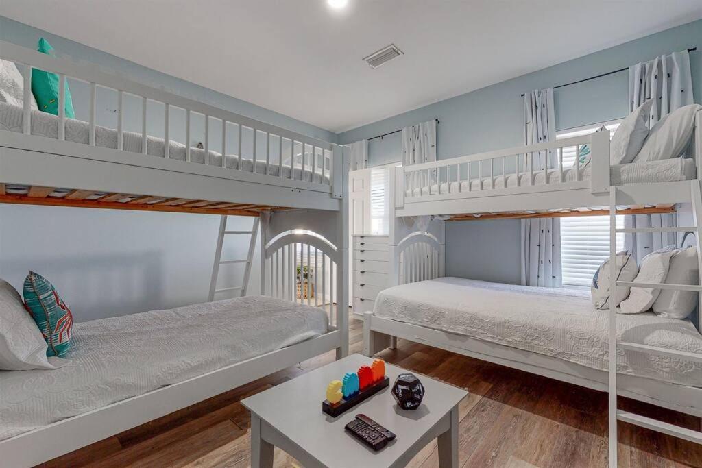 Eye-Catching Property W/ Picturesque Coastal Views Gulf Shores Dış mekan fotoğraf